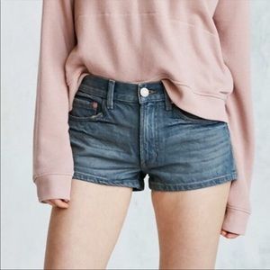 BDG Essential Short Mid Rise